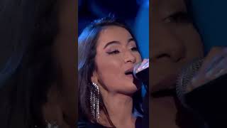 Melim Meu Abrigo live in the Prêmio Multishow 2021 [upl. by Nylesoy]