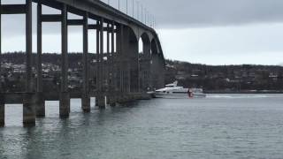 Hurtigbåten fra Tromsø passerer Finnsnes på vei mot Harstad [upl. by Freeman493]