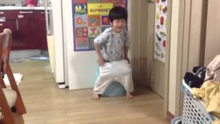 서준이의 배변훈련 두번째potty training [upl. by Orest]