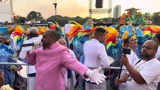 Rosas de Ouro arrancada no desfile no Carnaval 2024 [upl. by Anelhtac564]