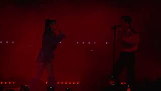 Hande Yener ft Mert Demir  Kibir Live At Zorlu [upl. by Nebur]