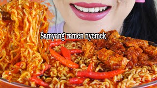 SAMYANG NYEMEK SUPER SPICY 🔥 MAKAN 3 BUNGKUS SAMYANG RAMEN  EATING SOUNDS [upl. by Davidoff]