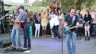 👉🔥Unforgettable Doobie Brothers Live Show 🍷 🎵 Listen to the Music 🎶🎸 [upl. by Bale514]