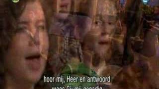 Nederland Zingt  Hoor mij Heer [upl. by Aihtiekal255]