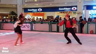 Patinação no gelo da Trupe Encantada na pista Big Ice do Shopping Barra Salvador 01072017 [upl. by Nibroc738]