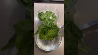 Spinach Avacado smoothie smoothie spinach banana tasty breakfast [upl. by Udelle111]