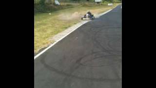 Steve Murch’s crazy twin engine go kart doughnuts at Mt Wellington Kart track [upl. by Amice638]