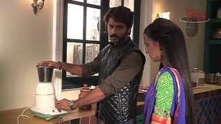 Rangrasiya Rudra Teaches Paaro to Operate Technical Stuff [upl. by Abie]