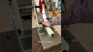 Flat bottle sticker labelling machine [upl. by Pattison]