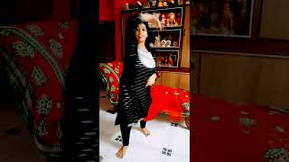 Radha Kaise Na Jale Lyrics  Asha Bhosle amp Udit Narayan arrahmansongs dance funwithfamily [upl. by Eada]