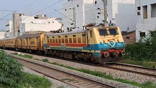 WAM4 Livery BZA WAP4 High Speed With 17652 Kacheguda  Puducherry Express [upl. by Rednav]