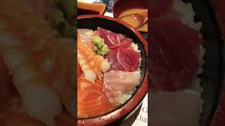 Chirashi sushi bowl at Matsuda Paris France  with salmon tuna ebi authetic Japanese [upl. by Zubkoff112]