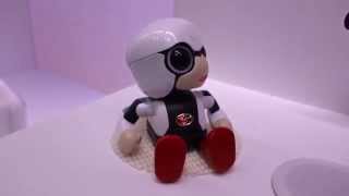 【東京モーターショー2015】トヨタのコミュケーションロボ『KIROBO MINI』 [upl. by Boris]