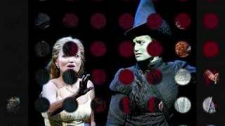 Wicked Idina Menzel Kristin Chenoweth quotPopularquot [upl. by Leuqar]