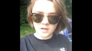 Maisie Williams Ooops [upl. by Eddina]