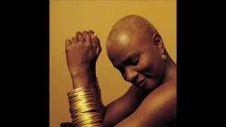 ANGELIQUE KIDJOMalaika [upl. by Light]