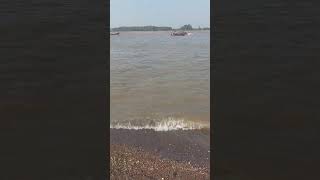 Umargam beach fishing market in umargam beach vlog beach [upl. by Kabab867]