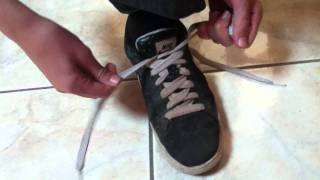 Faire ses lacets de chaussures  Comment faire ses lacets rapidement [upl. by Swithbert750]