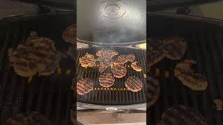 Chicken or Beef grill braai weber shorts burgers [upl. by Yt529]