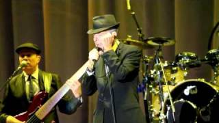 Firenze Anthem Leonard Cohen Piazza Santa Croce Italy  September 1st 2010 [upl. by Gnurt914]