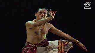 Bharatanatyam Legends  Prof C V Chandrasekhar  Ganesha Stuthi Tisra Alarippu [upl. by Nimajneb]