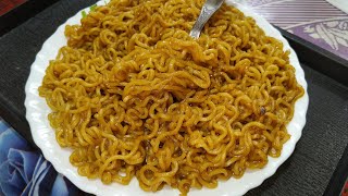 How To Make Plain Maggi I Maggi Without Vegetables I Dry Maggi [upl. by Nosnorb]