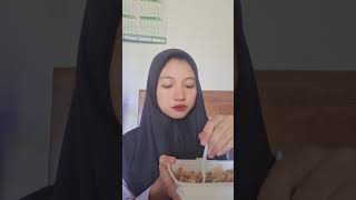 Makan wonton wontons mukbang reviuwmakan food [upl. by Ainavi]