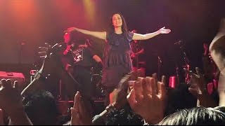 Julieta Venegas en concierto en Nueva York Algo Sucede Tour 2016 [upl. by Alexandria524]