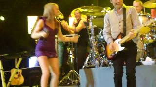 Clouseau  LiveSportpaleis 27122010  Crazy dance Nathalia Bart Koen Jan [upl. by Einnos]