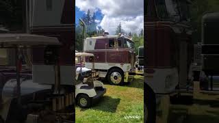 Straight piped Detroit diesel 8v71 12v71 and 16v71 5 minute compilation Kenworth Peterbilt GMC Mack [upl. by Noivad]