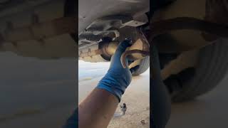 Aircat 6275A 4”angle grinder takes on 03 Chevy Monte Carlo downstream oxygen sensor 78 Pittsburgh [upl. by Felicia994]