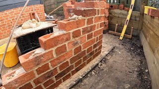 OLD BOY Building a brick wall in Flemish bond OLD SCHOOL [upl. by Kristian386]