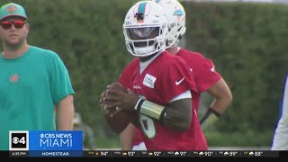 McDaniel names Huntley as new Dolphins QB ahead of Monday Night Football against Titans [upl. by Fagaly]