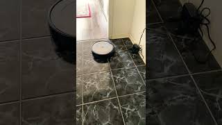 Roomba Returning Home shorts roomba cleaningmotivation cleanwithme robotics robotvacuums [upl. by Aineval243]