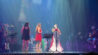 Lila Downs feat Rozalén quotLa LLoronaquot Teatro Rialto Madrid [upl. by Viddah]