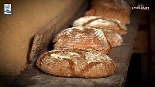 Bauernbrot aus dem Lehmofen Brot backen  Kochlandschaft Österreich  Mitten im Innviertel [upl. by Akaya]