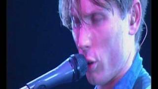 Franz Ferdinand  Darts Of Pleasure LIVE 2004 [upl. by Hendrickson224]