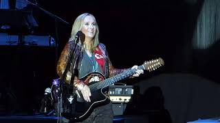 Melissa Etheridge  Like the Way I Do  Melissa play Drums and signs a Guitar  Leipzig 2015 [upl. by Eirrehc]