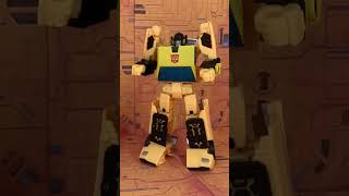 Transformers Earthrise Sunstreaker Transformation Loop transformers shorts [upl. by Haissem217]