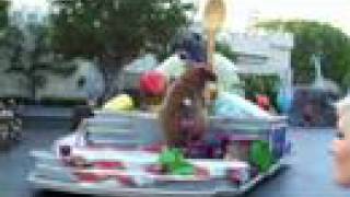 Disneyland Fantasyland Ratatouille Float Day CLIP 090707 [upl. by Ecnerol]