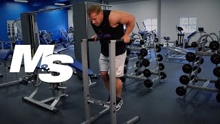 Jay Cutlers Training Tips Dips Focusing On Triceps [upl. by Ruffina]