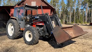 Köp Traktor Valmet 655 GLTX med trimalastare amp timmervagn på Klaravik [upl. by Serge]