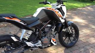 KTM DUKE 125 2013  Short Opinion [upl. by Noivaz14]