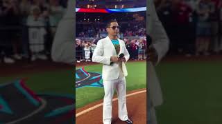 Leoni Torres canta el Himno Nacional de Cuba en estadio de Miami [upl. by Katonah896]