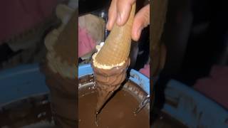 Waffle dip con chocolate vanilla ice cream punjabisong foryou viralvideo [upl. by Felt295]