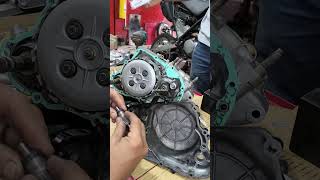 Cambio retenedor toma de revoluciones YAMAHA DT [upl. by Hsirehc]