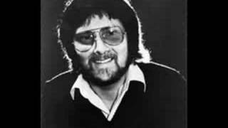 Gerry Rafferty  The Right Moment [upl. by Salter]