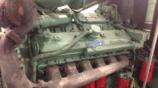 V12 Detroit diesel 12v92 twin turbo cold start [upl. by Ann-Marie]