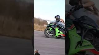 Girl biker stunts so good bikegirl ninja automobile wheelie biker smartphone drift ytshorts [upl. by Jaunita]