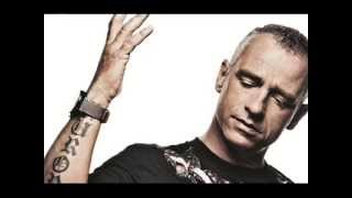 Eros Ramazzotti  Io sono te feat Giancarlo Giannini [upl. by Ardnasak374]